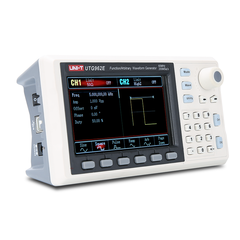 Генератор сигналов UTG962E